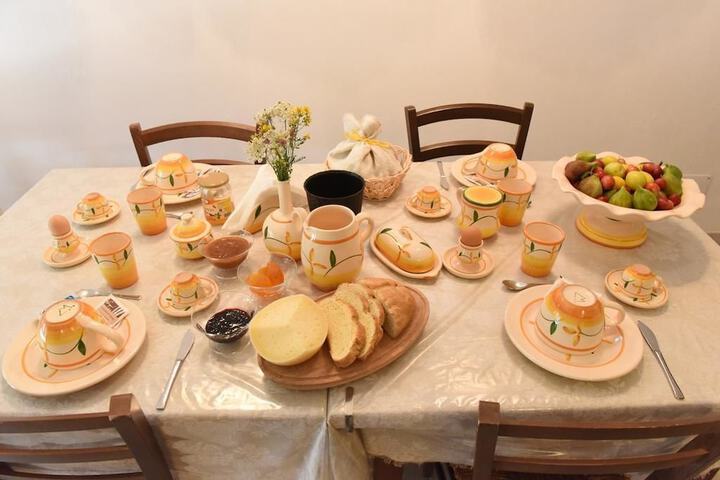Breakfast/Coffee Service 16 of 26