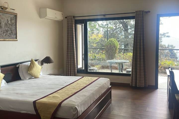 Room 10 of 35