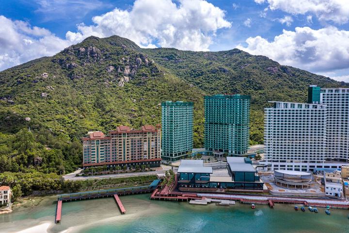 Exterior of Ramada by Wyndham Huizhou Xunliao Bay