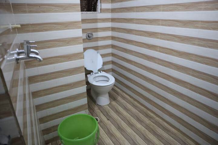 Room 17 of 20