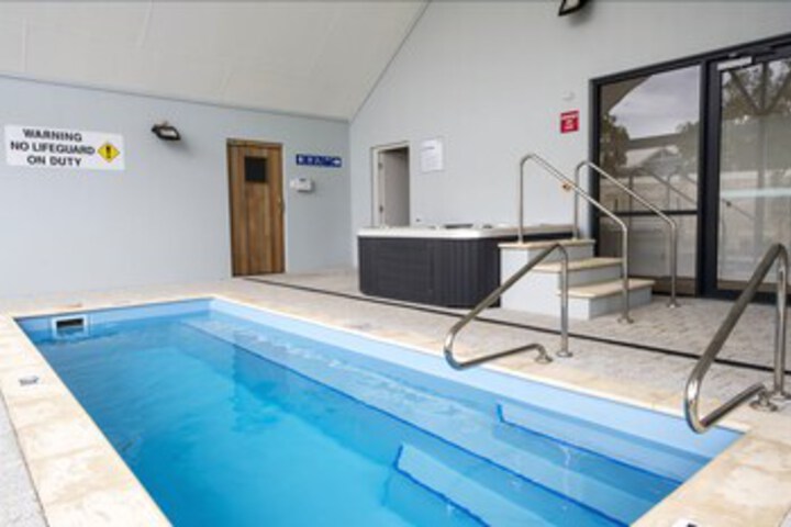 Pool 16 of 20