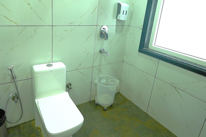 Room 105 of 152