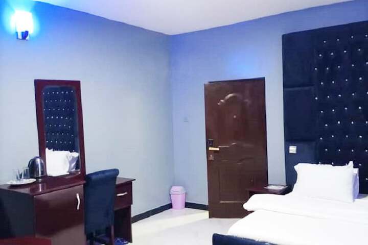 Room 20 of 51
