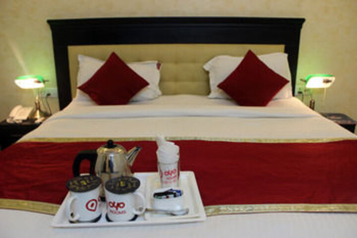 Room 9 of 28