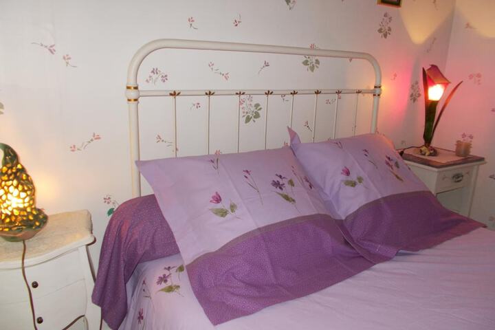 Room 8 of 40