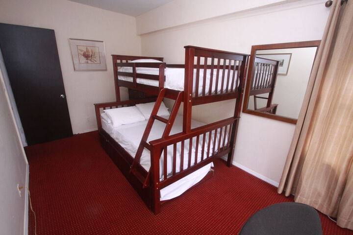 Room 18 of 46