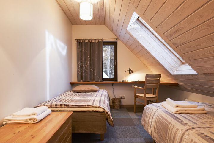 Room 15 of 62