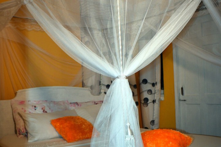 Room 7 of 13
