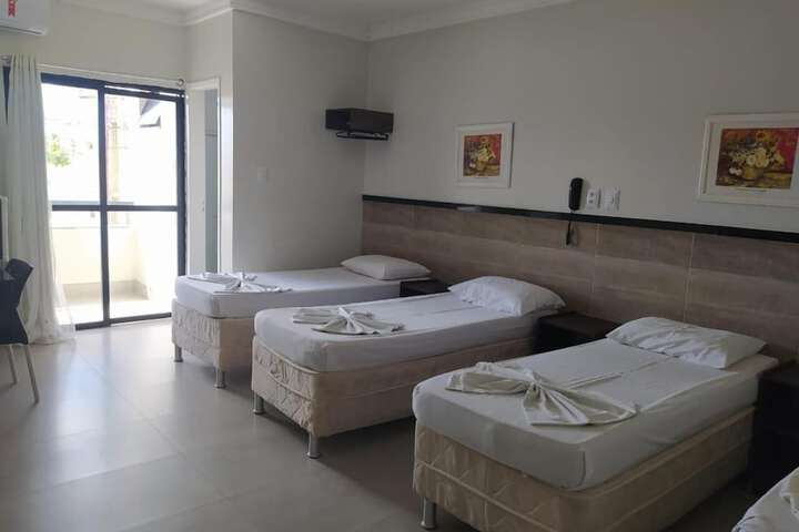 Room 9 of 37