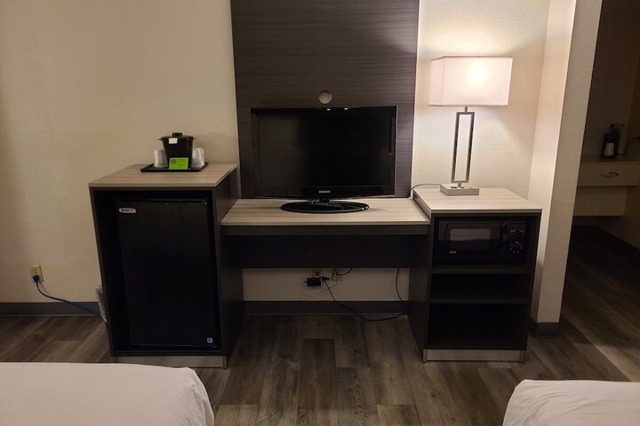 Room 14 of 38