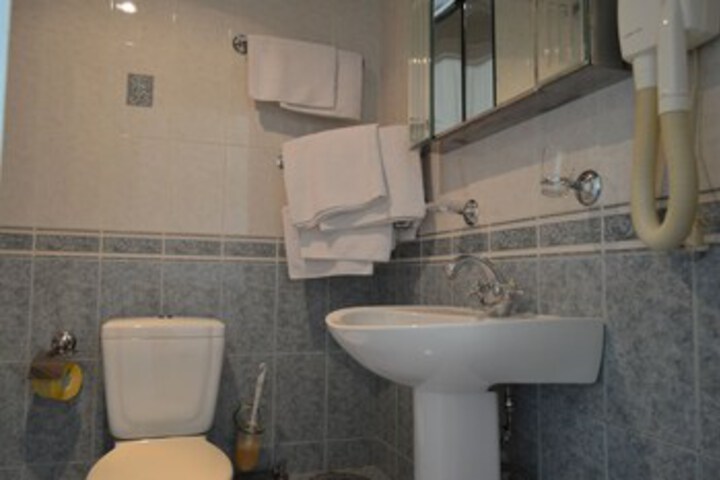 Room 5 of 47