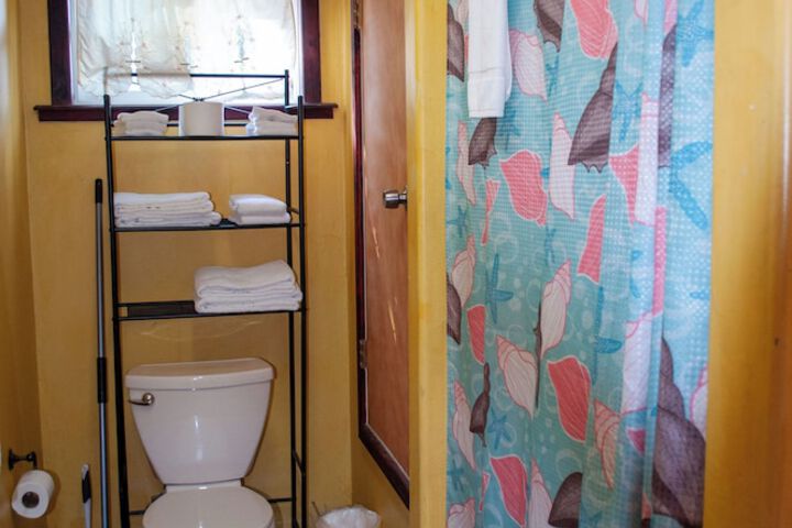 Room 184 of 227