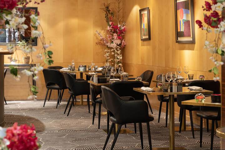 Dining 86 of 101