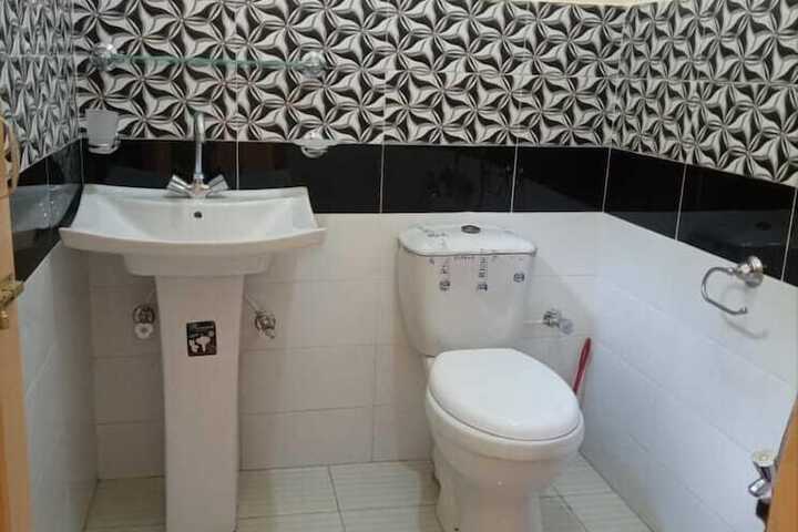 Room 19 of 28