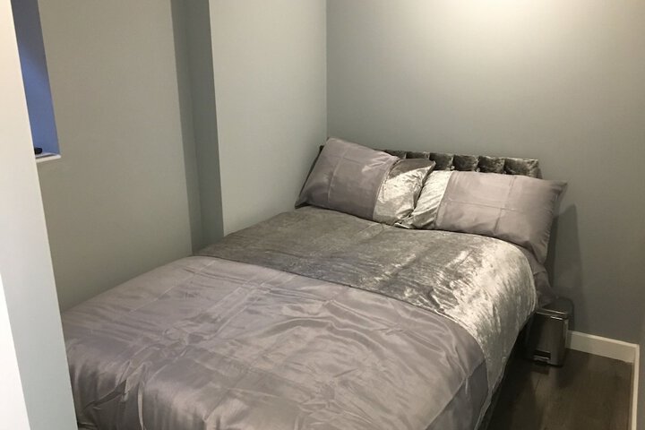 Room 6 of 36