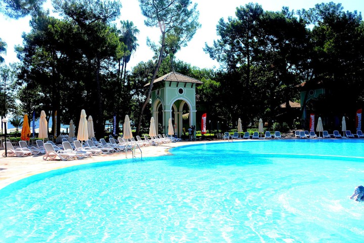 Pool 13 of 57