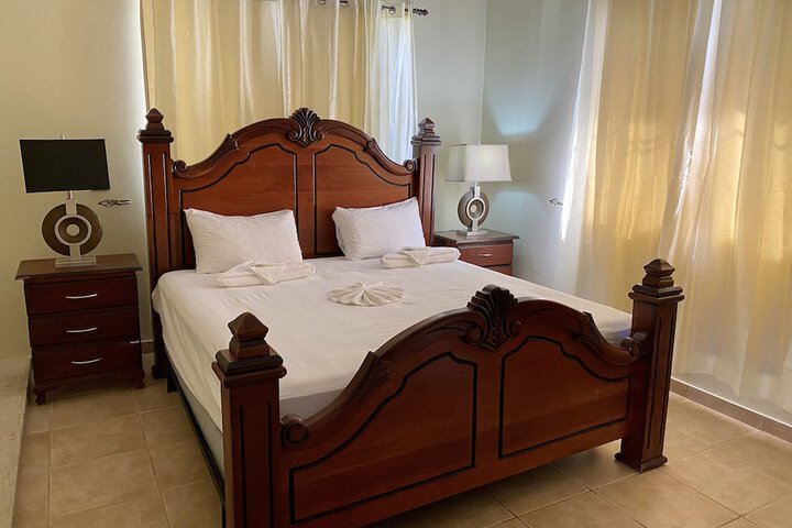 Room 5 of 25