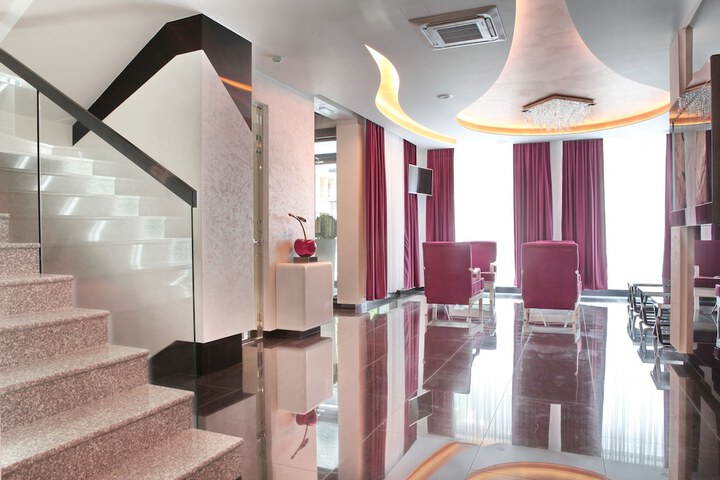 Hotel Lobby