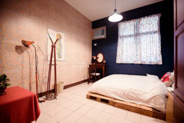 Room 50 of 56