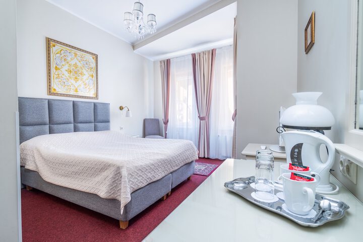 Room 15 of 49