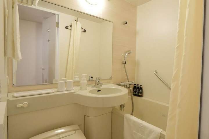 Clean Restrooms