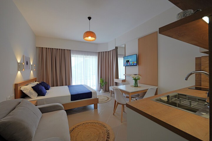 Room 8 of 52