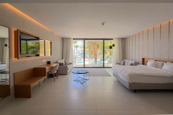 Room 22 of 92