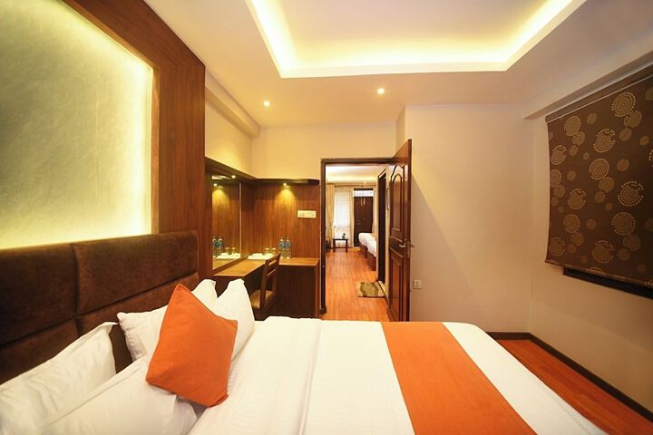 Room 17 of 39