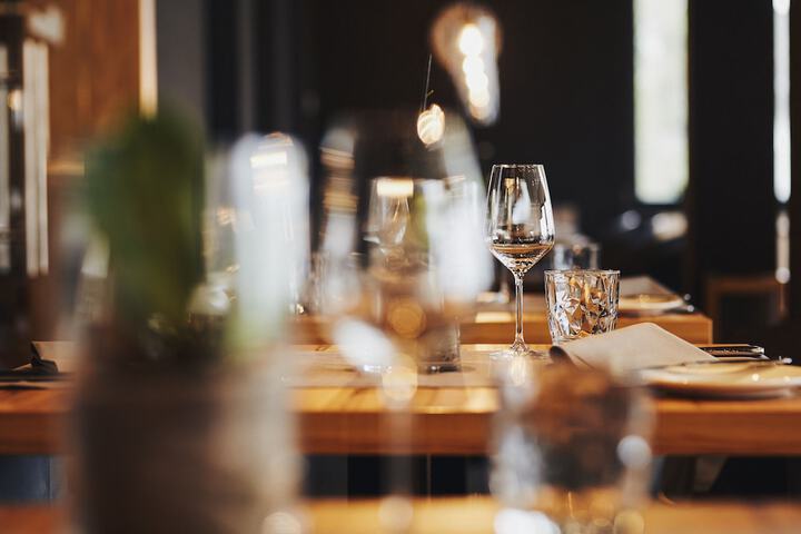 Dining 41 of 98