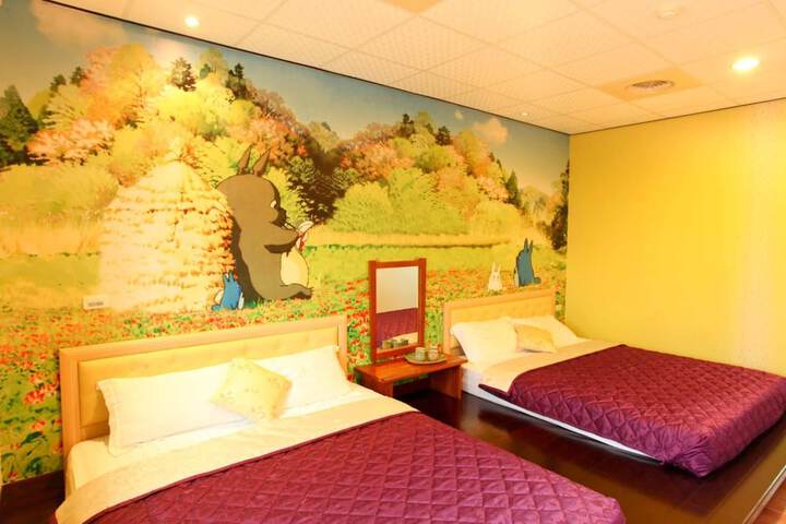 Room 17 of 38