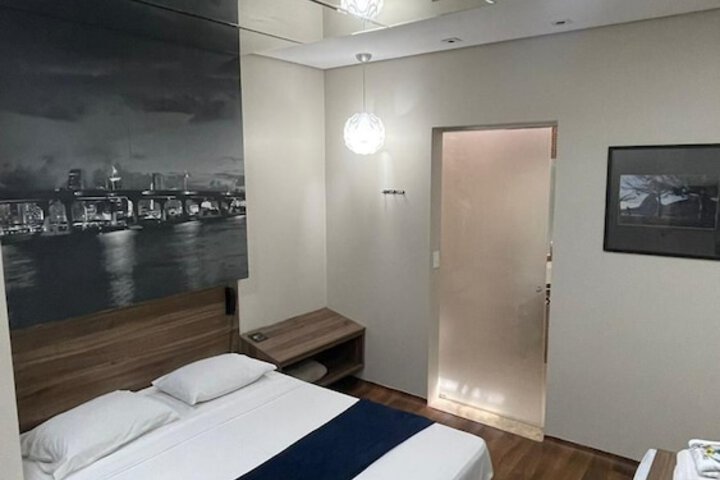 Room 6 of 31