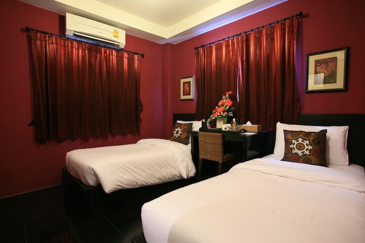 Room 20 of 65