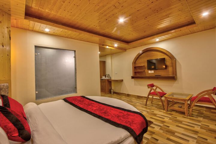 Room 16 of 63