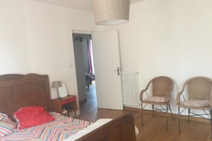 Room 24 of 28