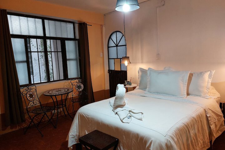 Room 4 of 19