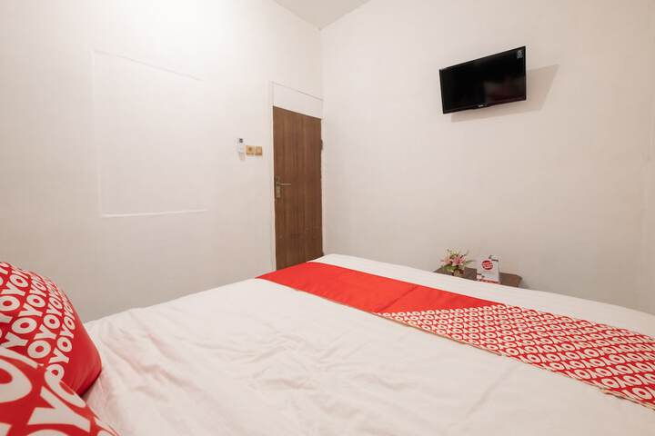 Room 16 of 25