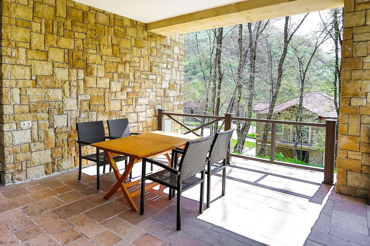 Terrace/Patio 48 of 160