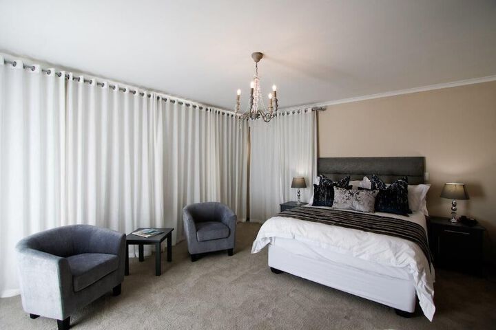 Room 3 of 25