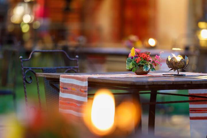 Dining 57 of 65
