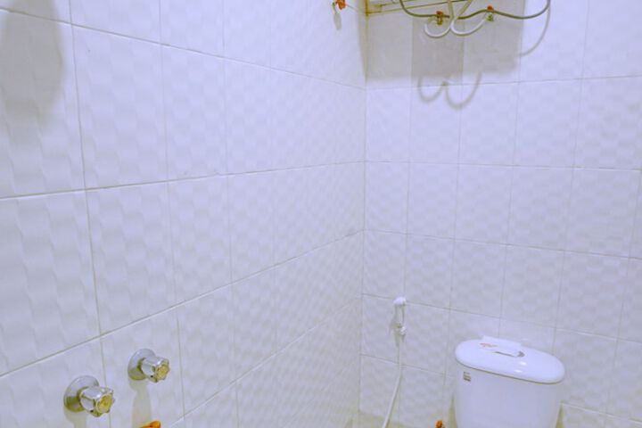 Room 30 of 79