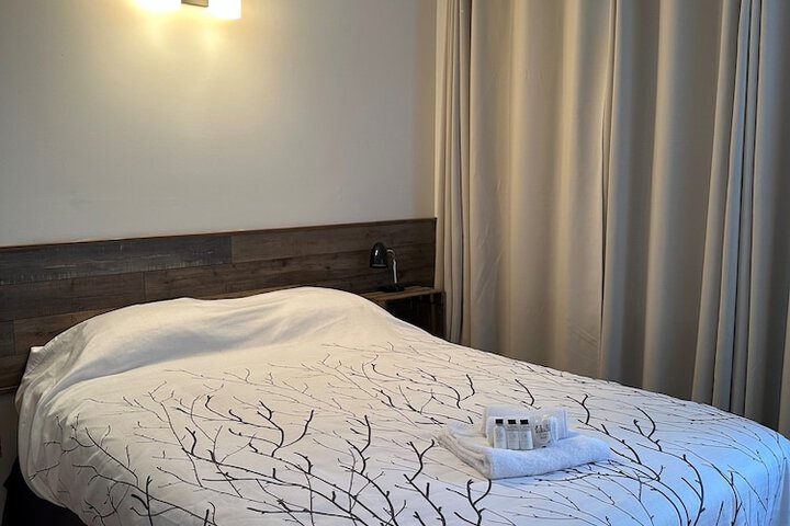 Room 6 of 41