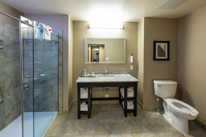 Room 49 of 114