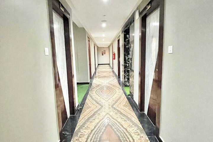 Ballroom/Hall 147 of 159