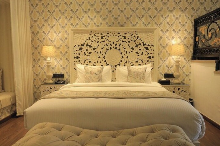 Room 7 of 26