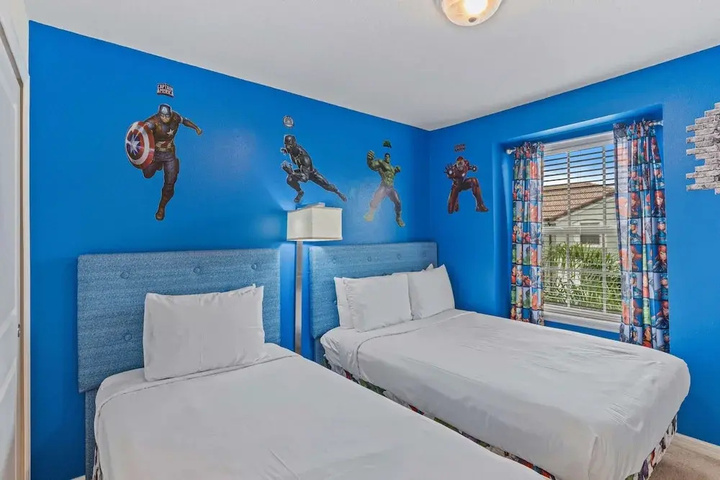 Room 7 of 23