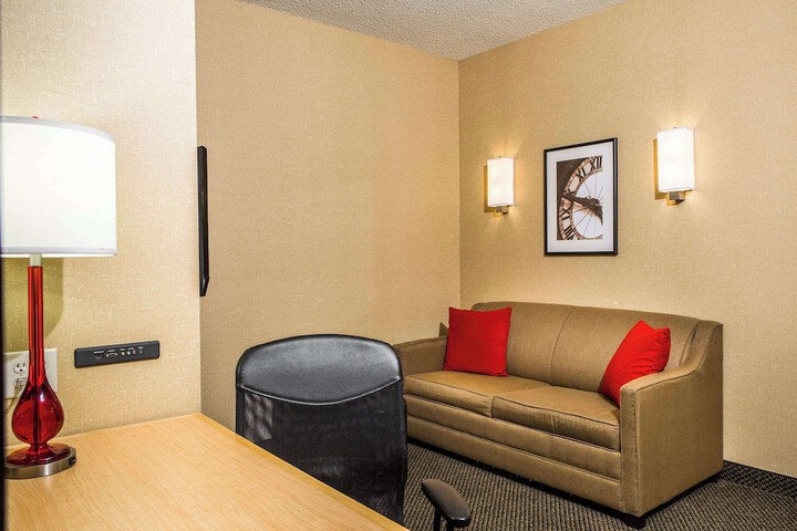 Room 11 of 37