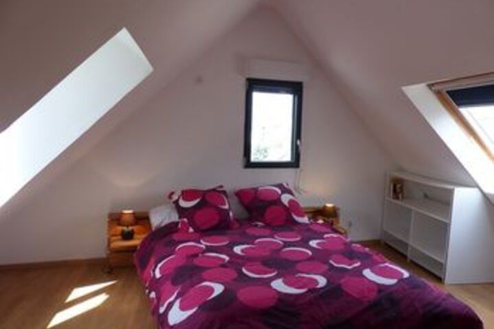 Room 9 of 15