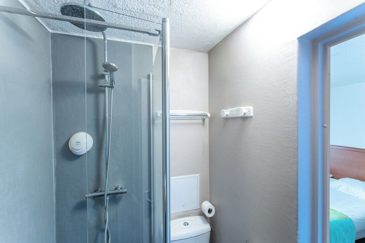 Room 14 of 29