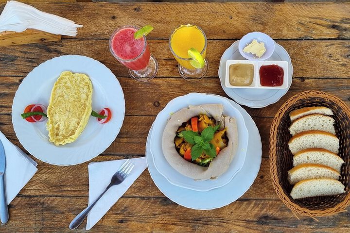 Breakfast/Coffee Service 25 of 38