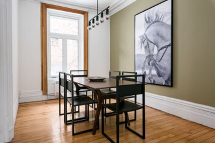 Room 3 of 16
